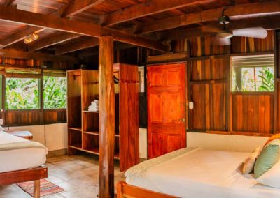 Luxury Beachfront Retreat Matapalo - Treehouse Corazón deck with rainforest view